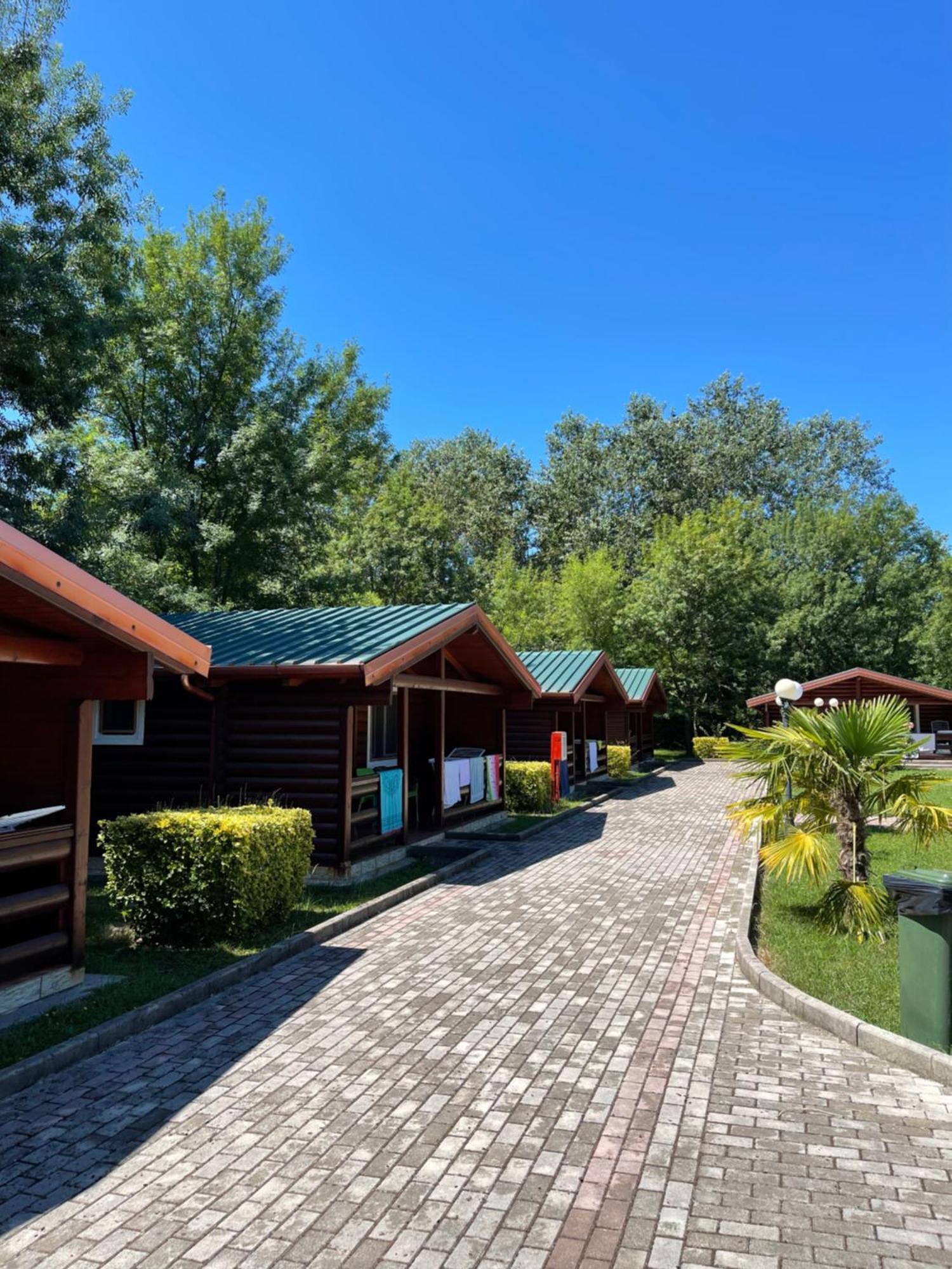 Kompleksi Turistik Leonardo Shëngjin Kültér fotó