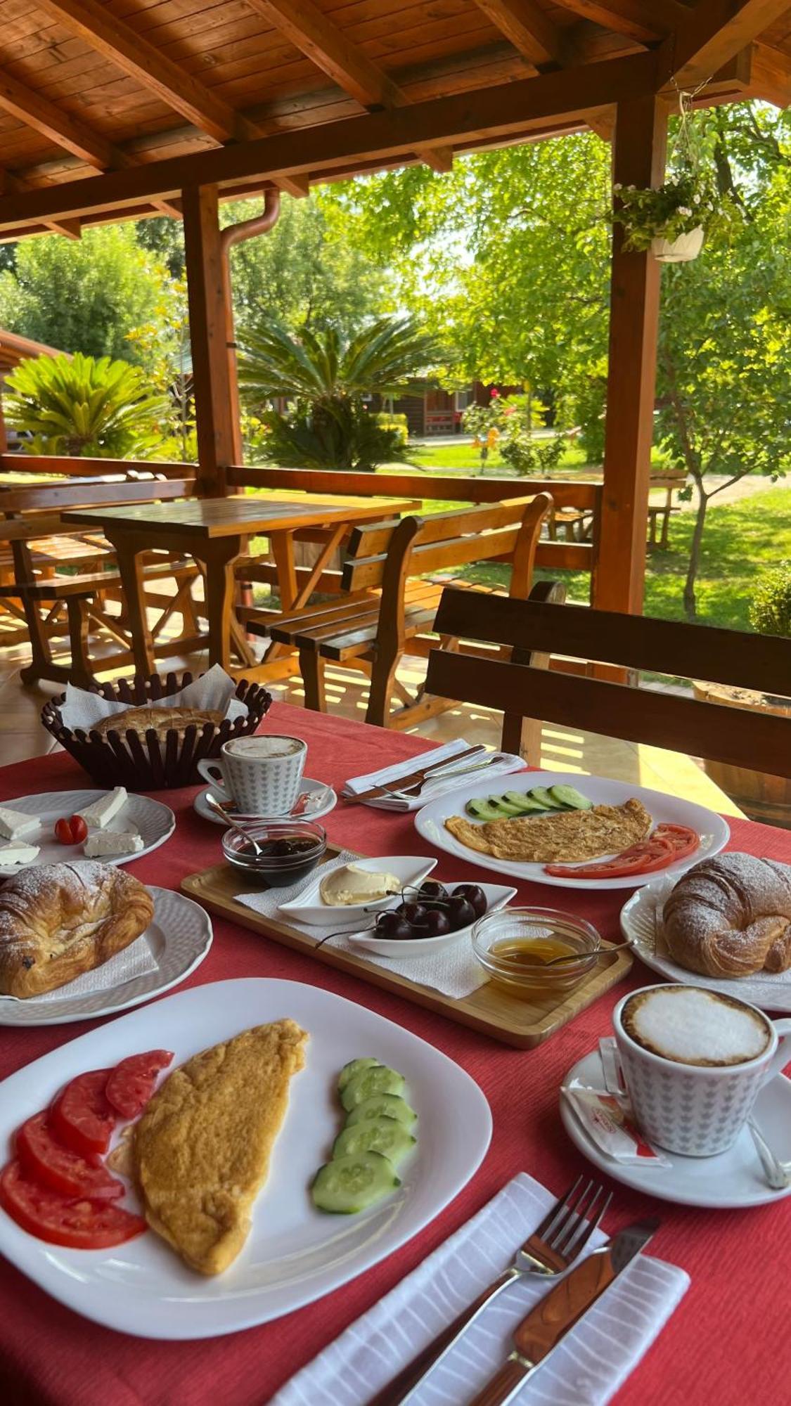 Kompleksi Turistik Leonardo Shëngjin Kültér fotó