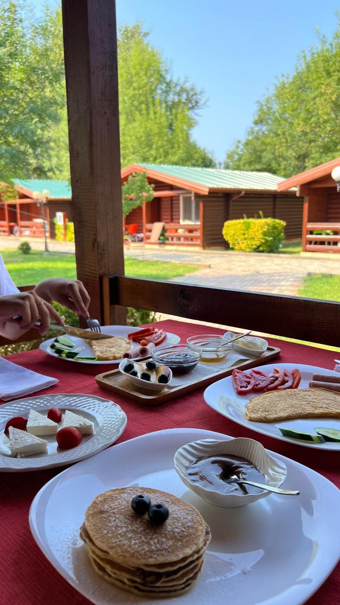 Kompleksi Turistik Leonardo Shëngjin Kültér fotó